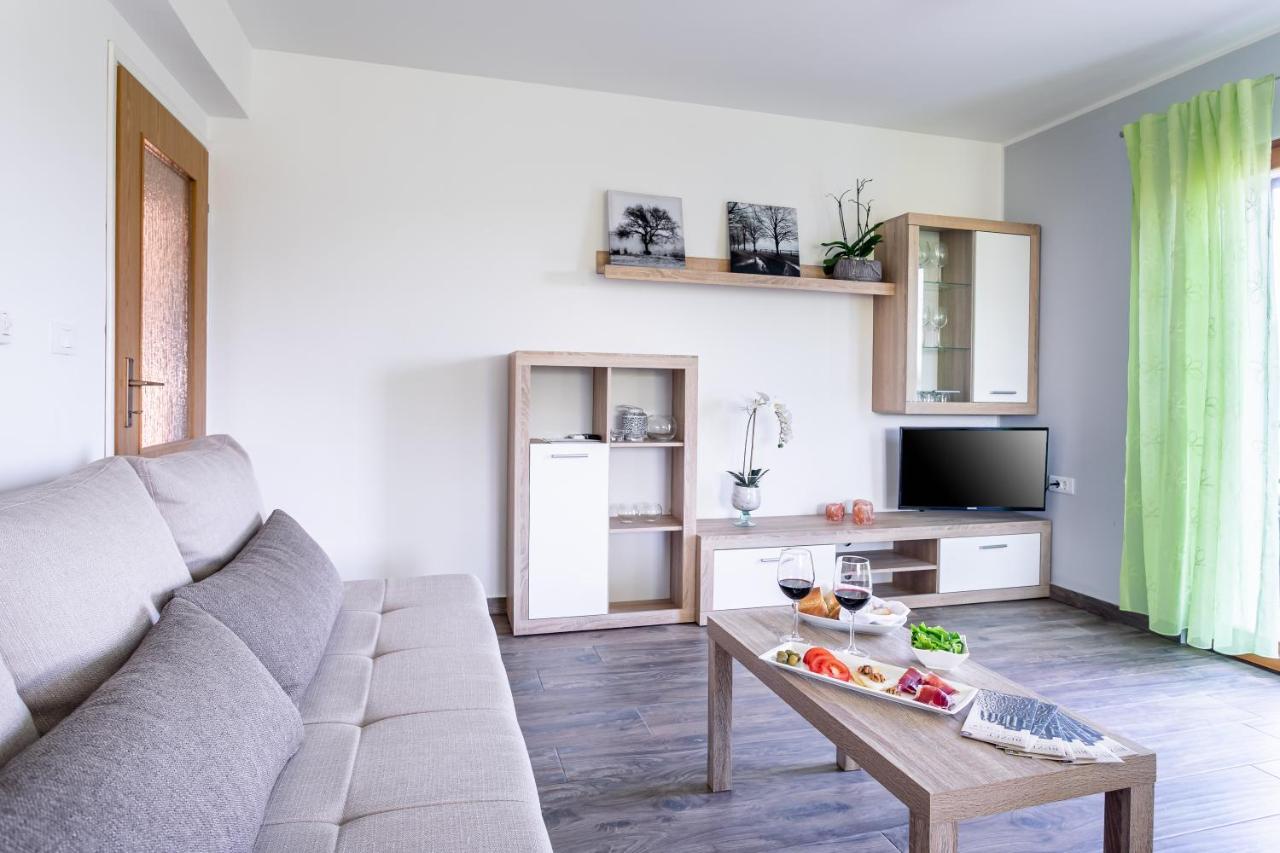 Апартаменты Apartman Volte Бузет Экстерьер фото